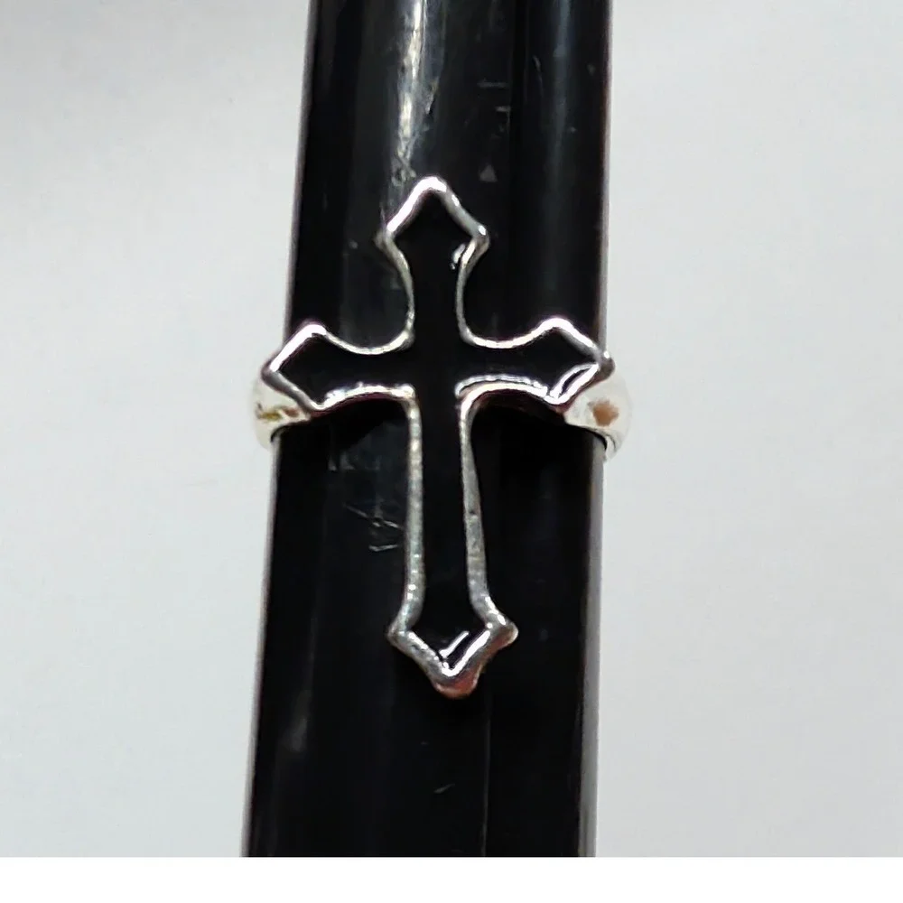 Unbranded new cross